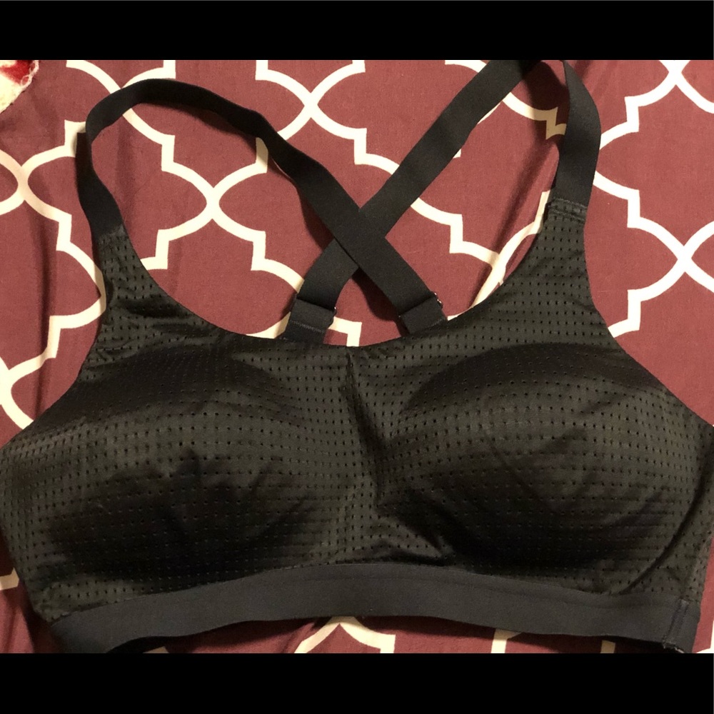 Victoria Sport The Lightweight Sport Bra - Picture 4 of 6